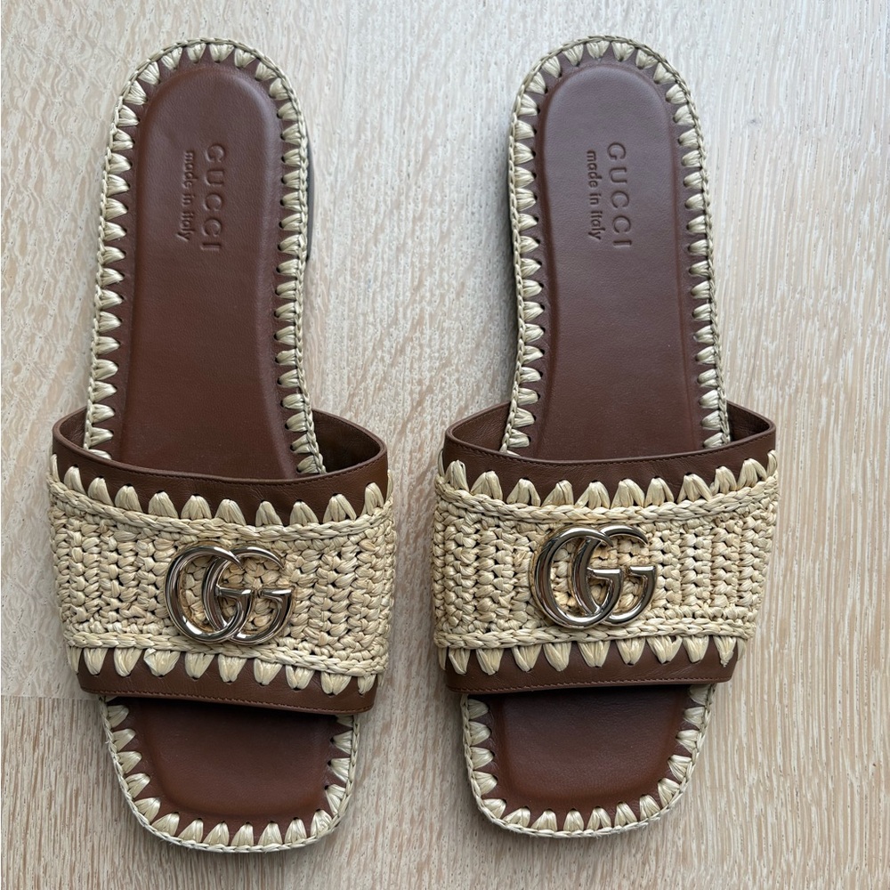 Gucci Raffia Double G Slide Sandal in Natural Beige - Picture 3 of 6